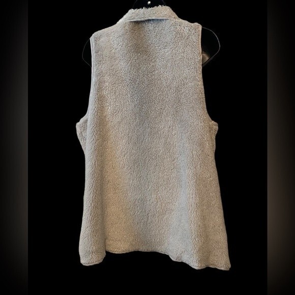 NWT Sherpa sleeveless waterfall vest ice grey, bohemian, boho sweater vest Small - Picture 8 of 9